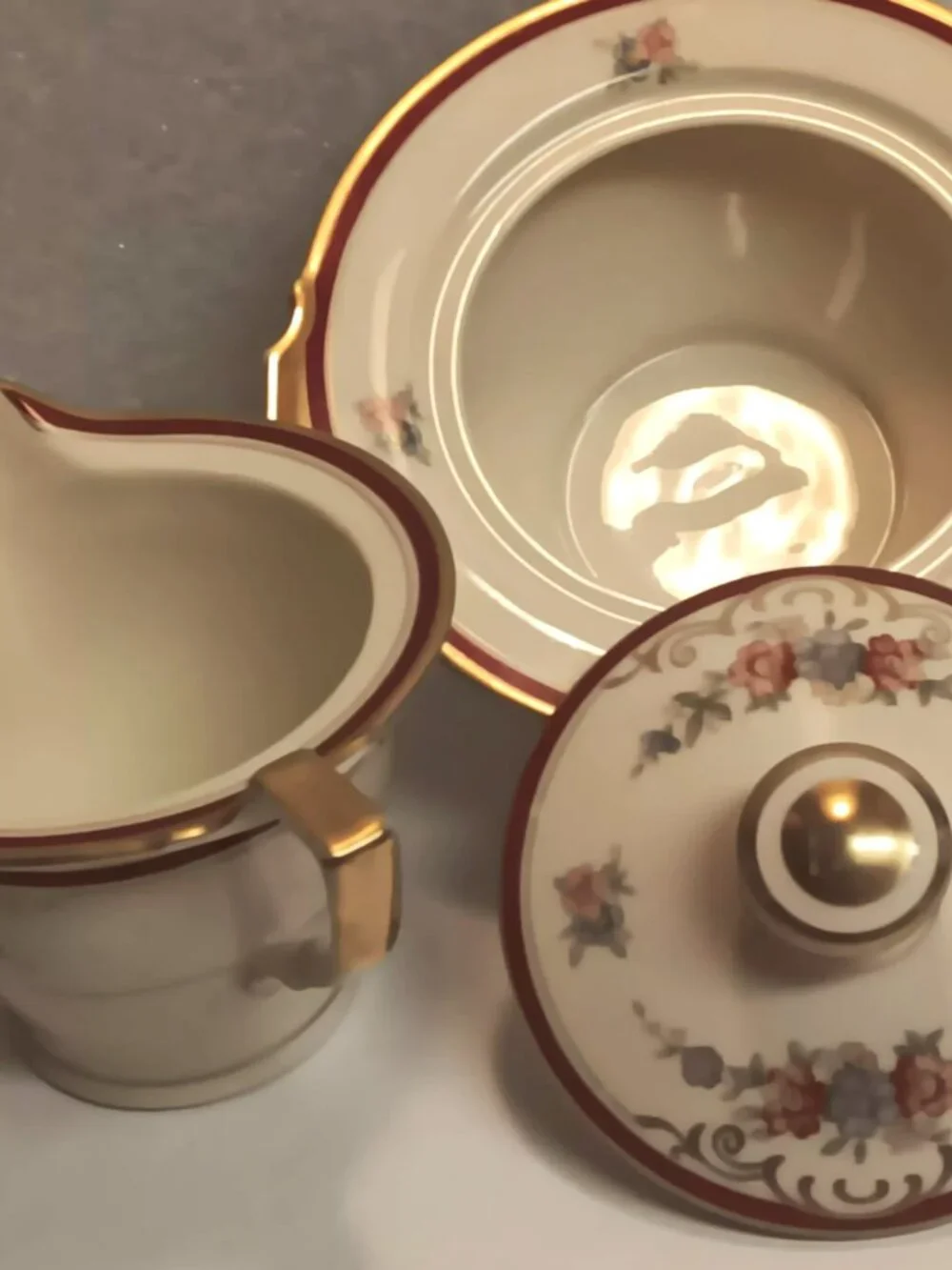 Eschenbach Lohengrin Bavaria A2013, porcelain sugar and creamer set.